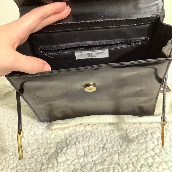 Vintage Michael Rome Patent Leather Handbag with Gold Accents and Dust Cover - Picture 11 of 12